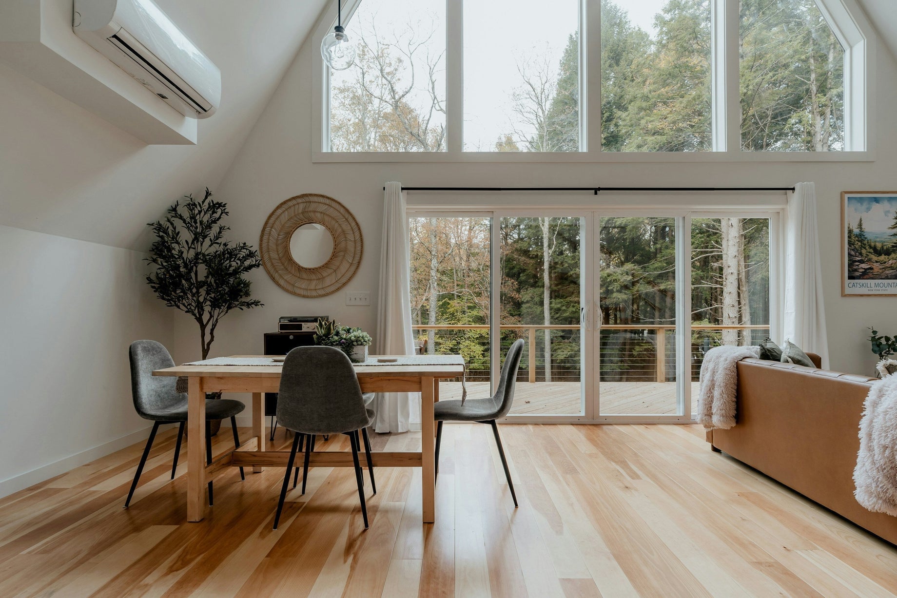 How to Cool a Room With No Ductwork