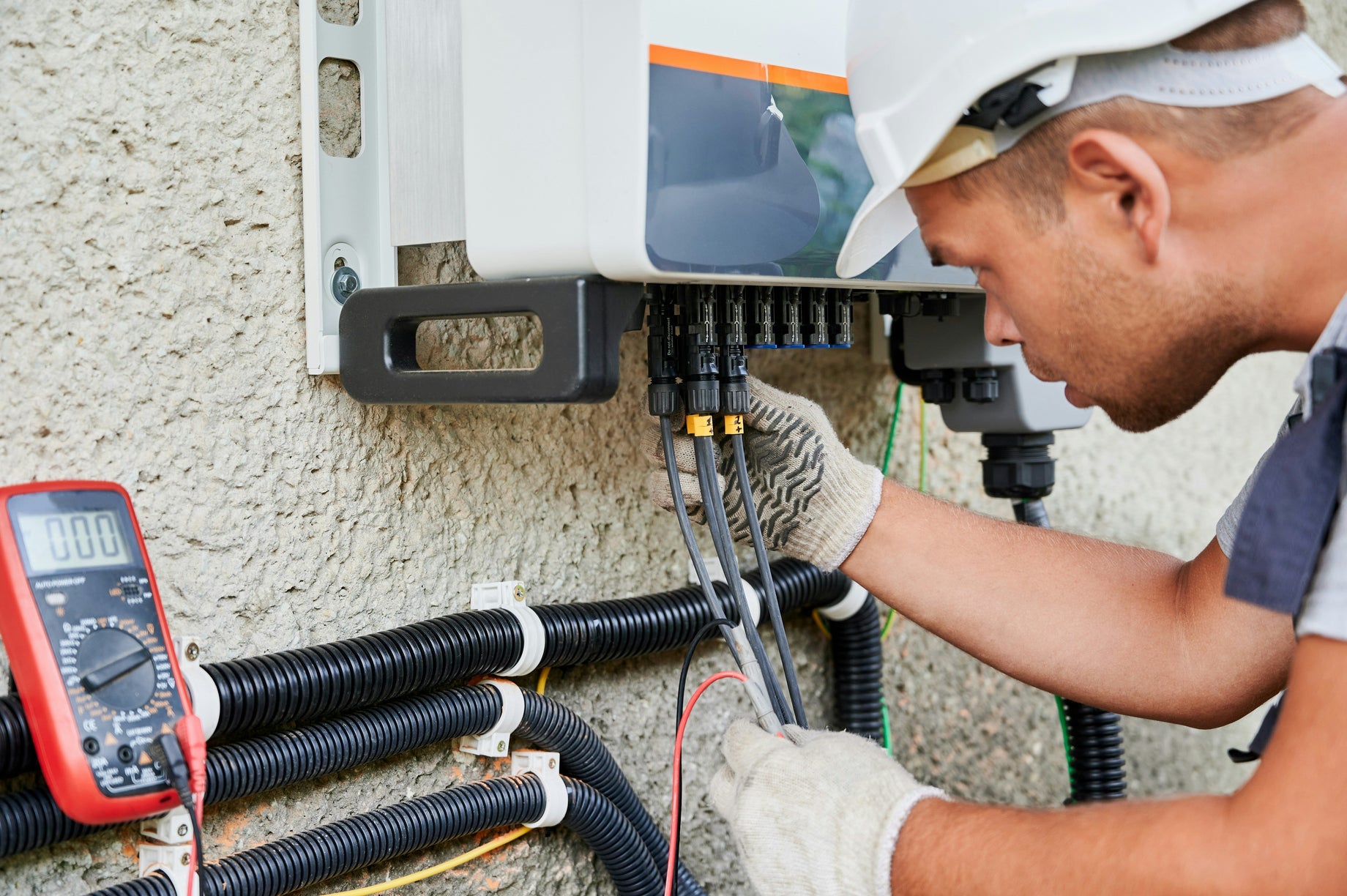 Why Is My AC Running but Not Cooling My House? 7 Common Causes & Fixes